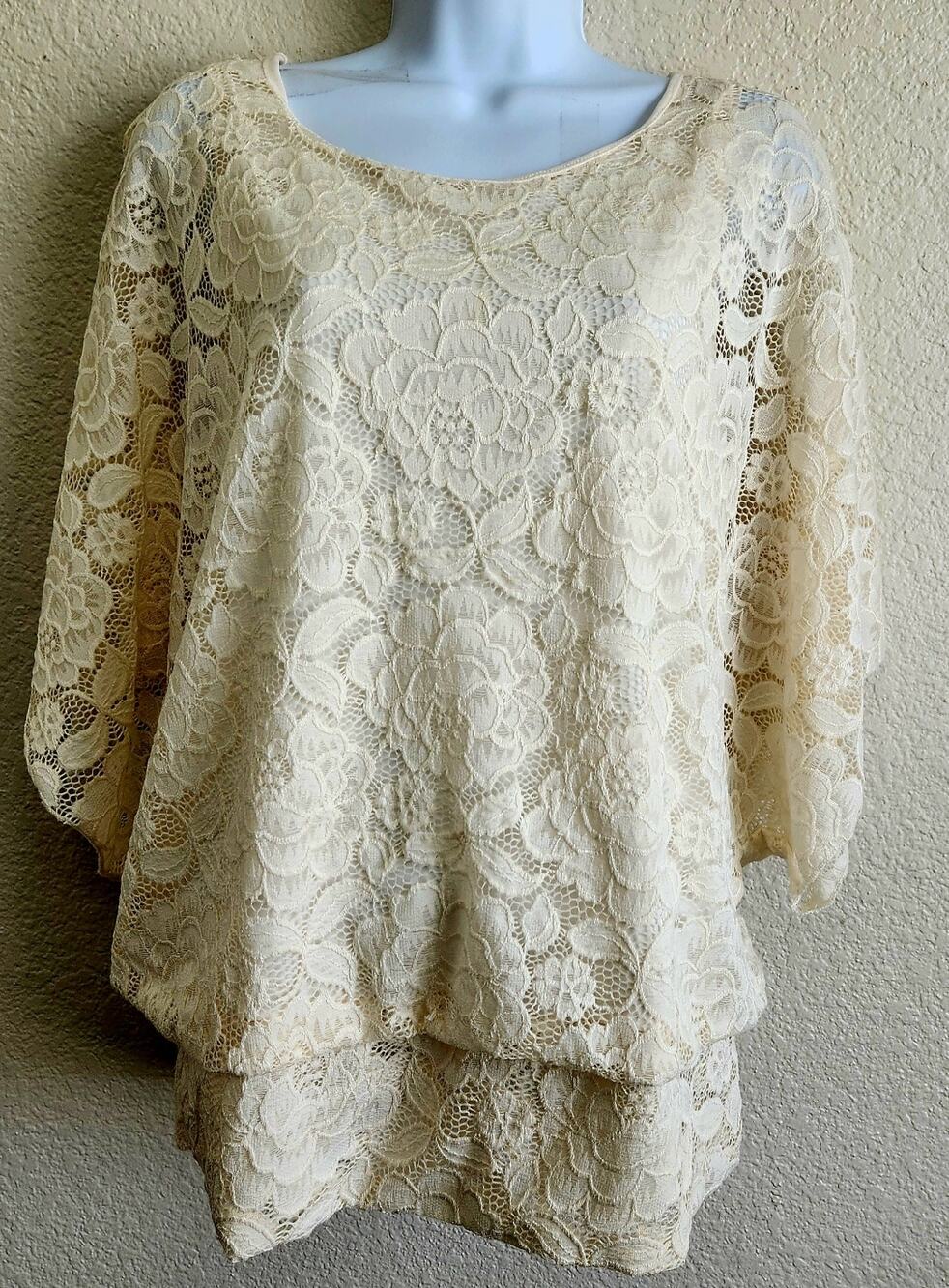 Brittany Black Cream Lace Overlay Dolman Sleeve Top XL Lightweight Soft Flowy